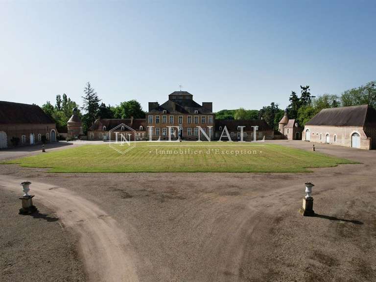 Château Bourges - 8 chambres - 660m²