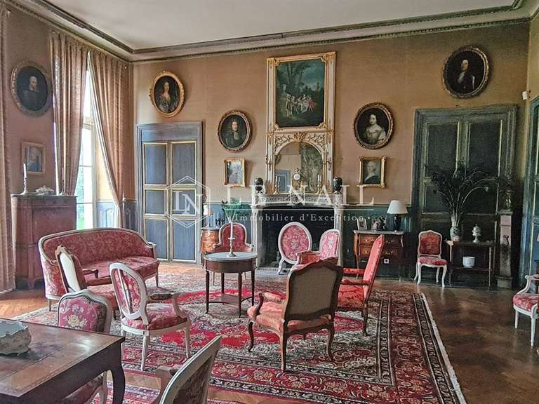Château Bourges - 8 chambres - 660m²