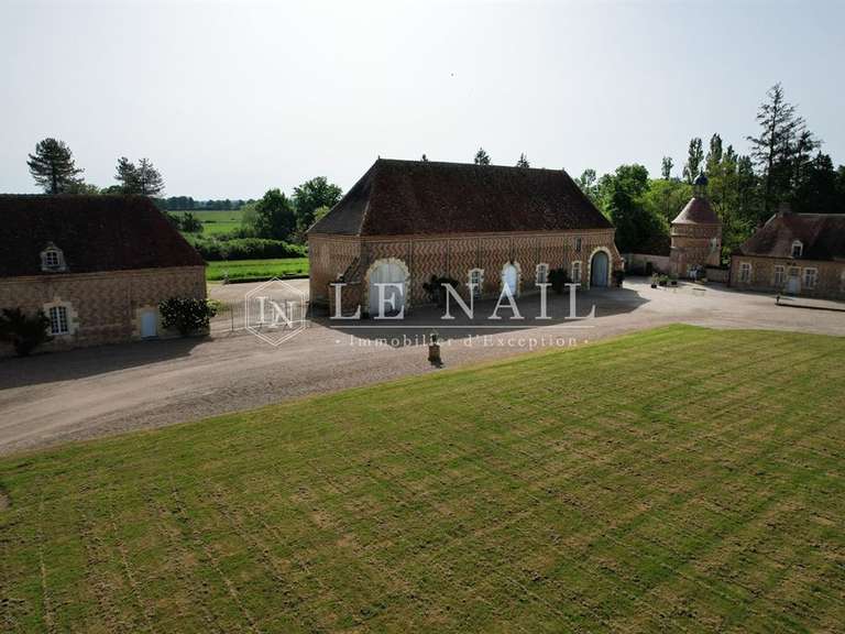 Château Bourges - 8 chambres - 660m²