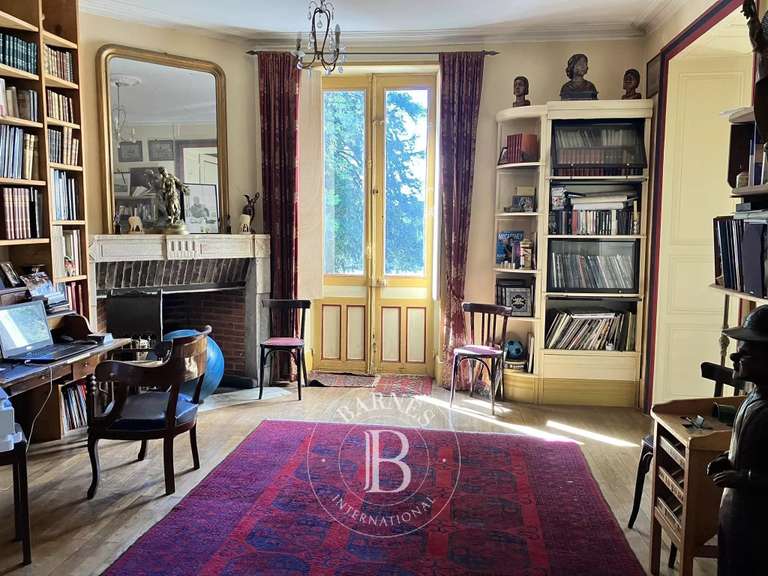 Château Bourges - 481m²