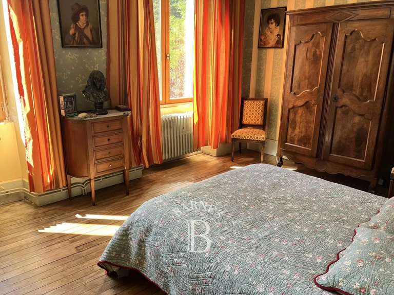 Château Bourges - 481m²