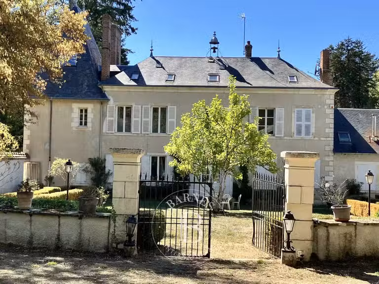 Château Bourges - 481m²