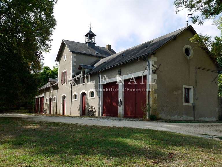 Château Bourges - 7 chambres - 600m²