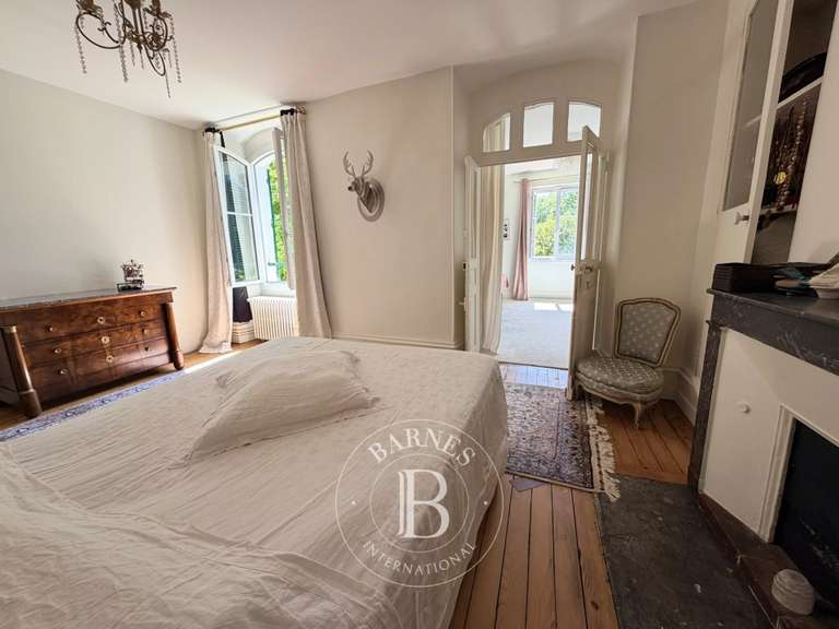 Maison Bourges - 4 chambres - 223m²