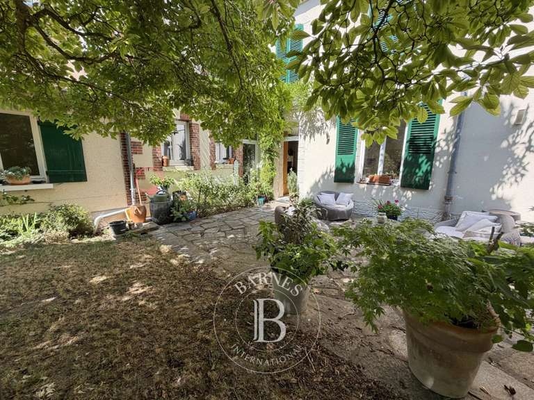 Maison Bourges - 4 chambres - 223m²