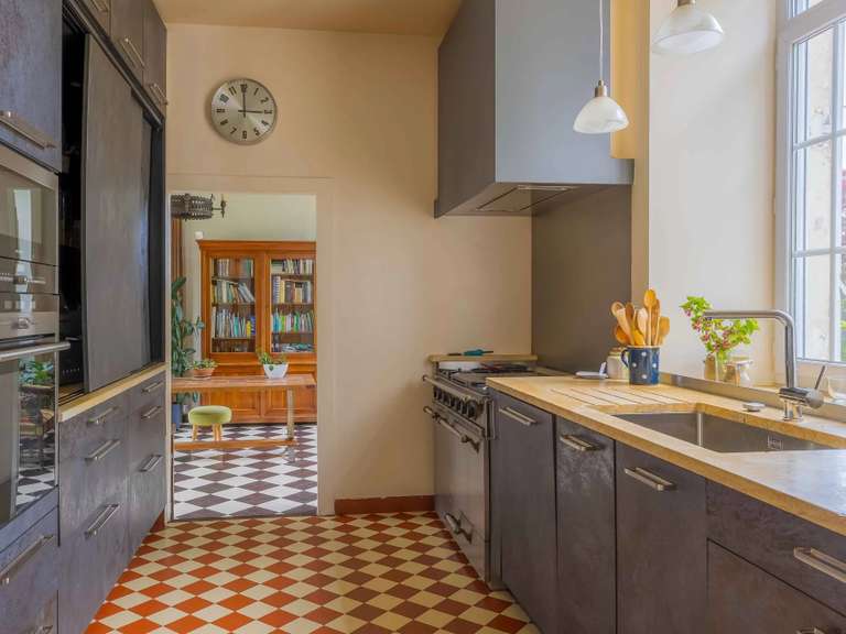 Manor Bourges - 9 bedrooms - 450m²