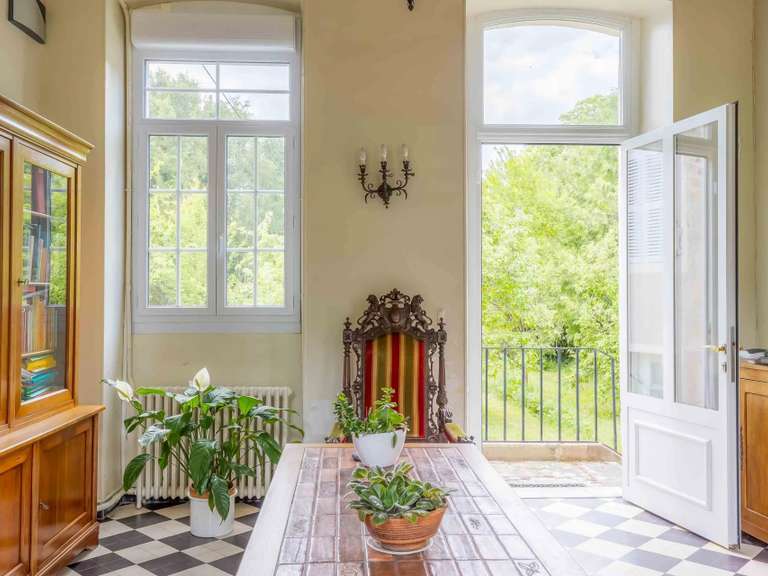 Manor Bourges - 9 bedrooms - 450m²