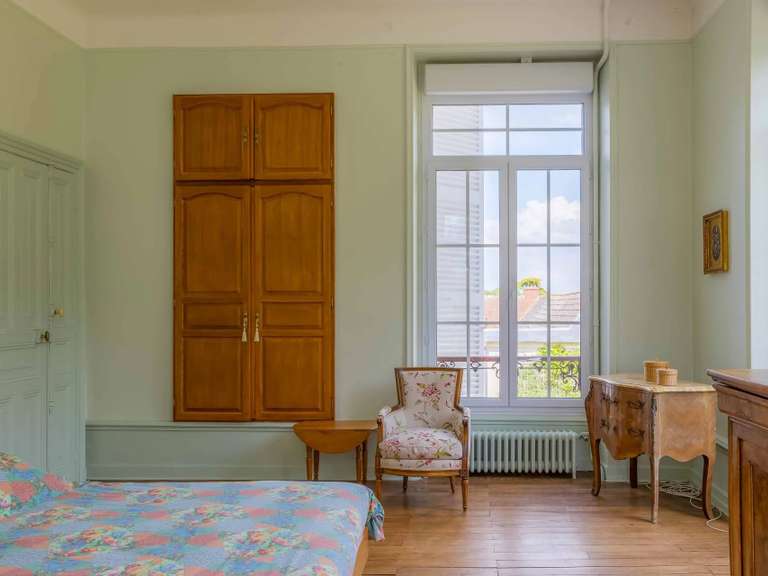 Manor Bourges - 9 bedrooms - 450m²