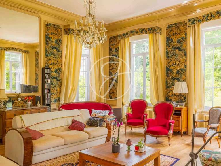 Manor Bourges - 9 bedrooms - 450m²