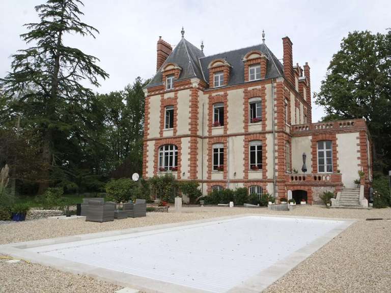 House, villa and property for Sale Bourges BellesPierres