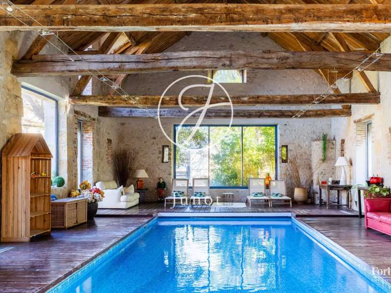 Property Bourges - 11 bedrooms - 1036m²