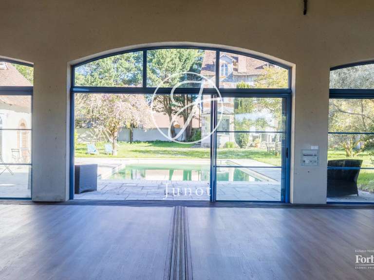 Property Bourges - 11 bedrooms - 1036m²