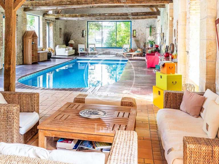 Property Bourges - 11 bedrooms - 1036m²