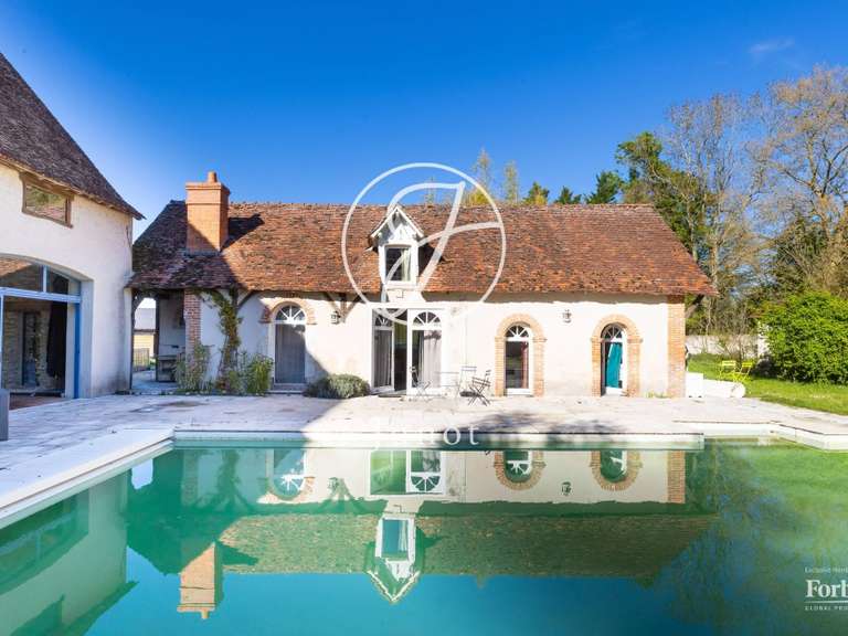 Property Bourges - 11 bedrooms - 1036m²