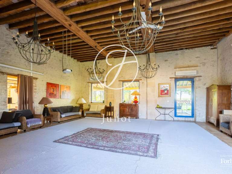 Property Bourges - 11 bedrooms - 1036m²