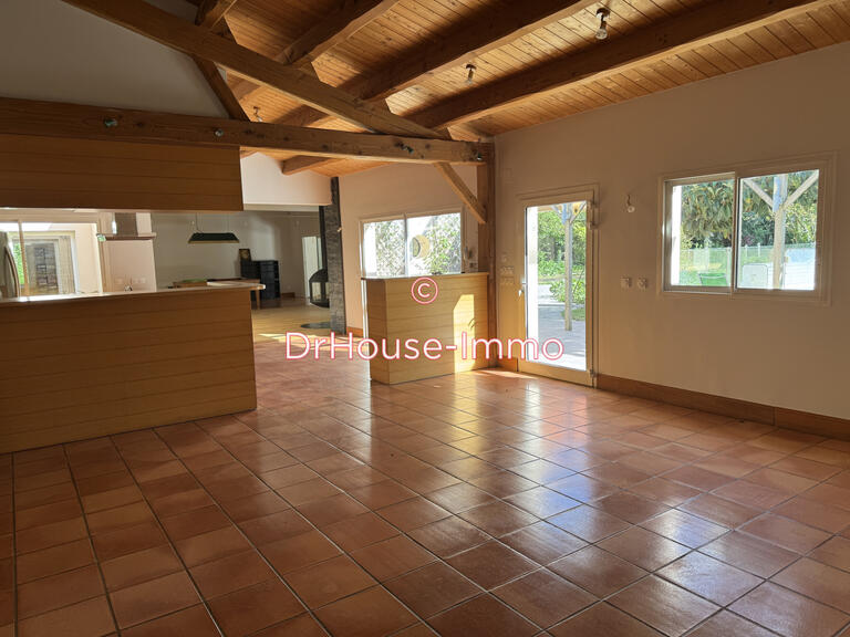 Villa Bourgneuf - 6 bedrooms - 326m²