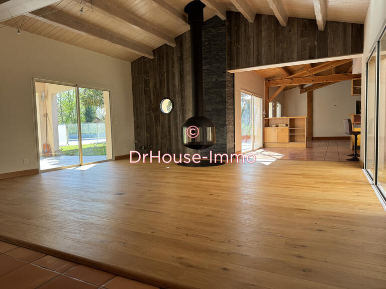 Villa Bourgneuf - 6 bedrooms - 326m²