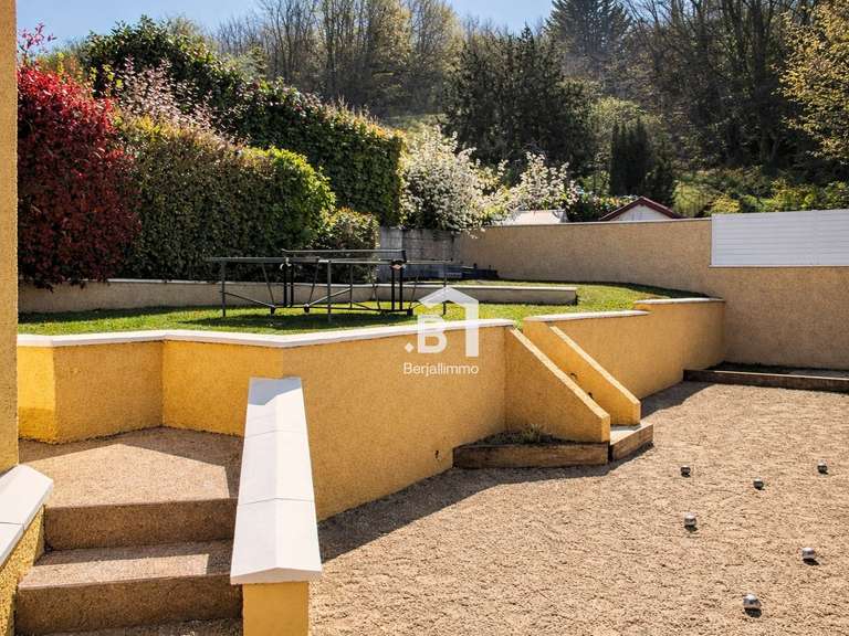 Maison Bourgoin-Jallieu - 4 chambres - 206m²