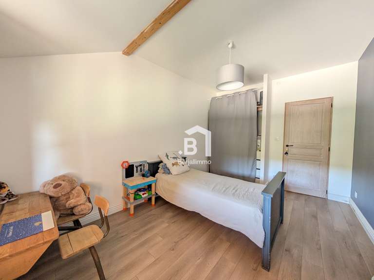 Maison Bourgoin-Jallieu - 6 chambres - 315m²
