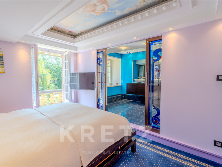 Propriété Bourgoin-Jallieu - 7 chambres - 470m²