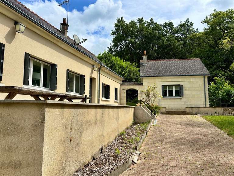 Château Bourgueil - 1000m²