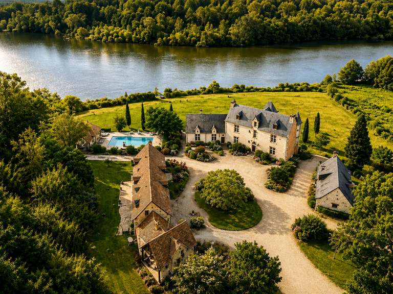 Château Bourgueil - 1000m²