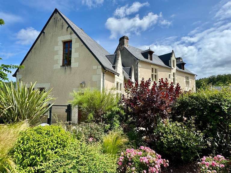 Château Bourgueil - 1000m²