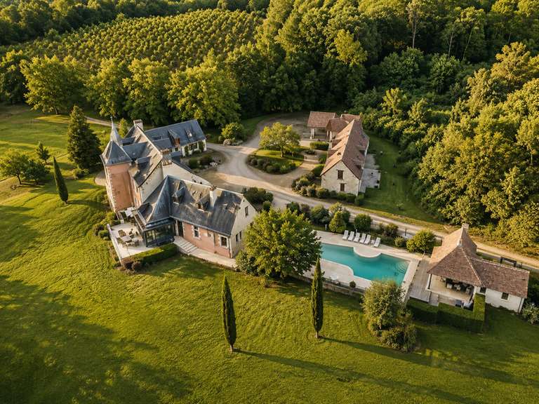 Château Bourgueil - 1000m²