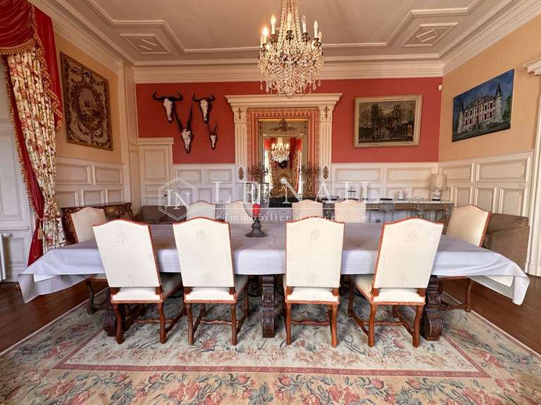 Château Bournezeau - 9 chambres - 600m²