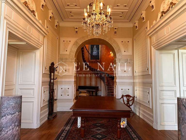 Château Bournezeau - 9 chambres - 600m²