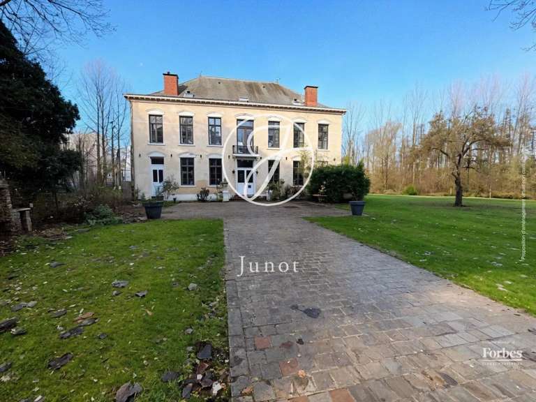 Maison Bouvignies - 4 chambres - 450m²
