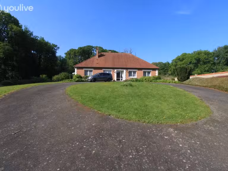 House Bouvigny-Boyeffles - 5 bedrooms