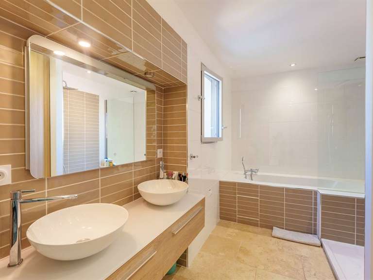 Maison Bouzigues - 4 chambres - 167m²