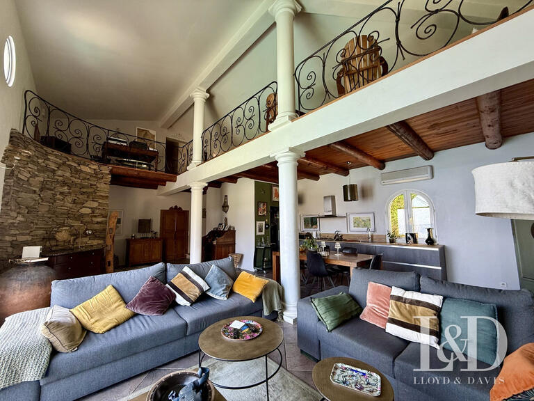 House Brando - 4 bedrooms - 228m²