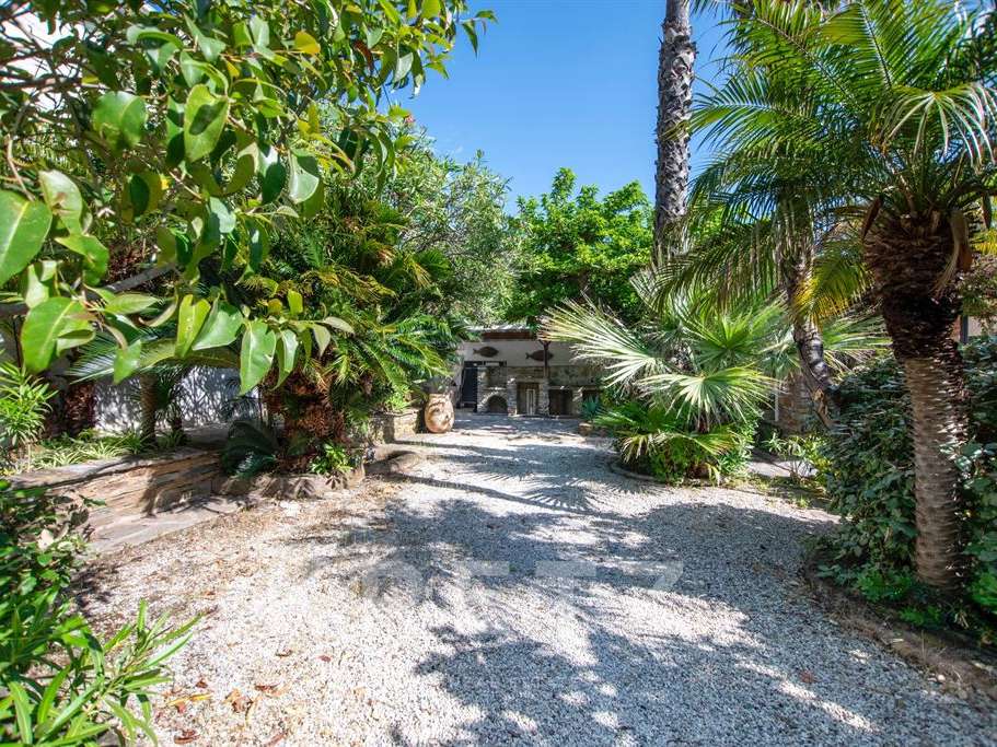 Maison Brando