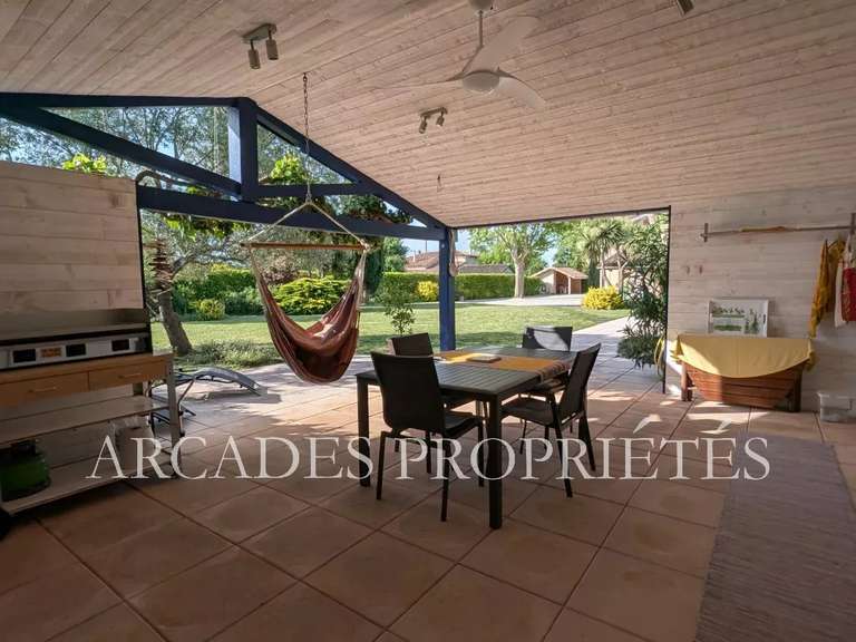 Maison Branne - 5 chambres - 405m²