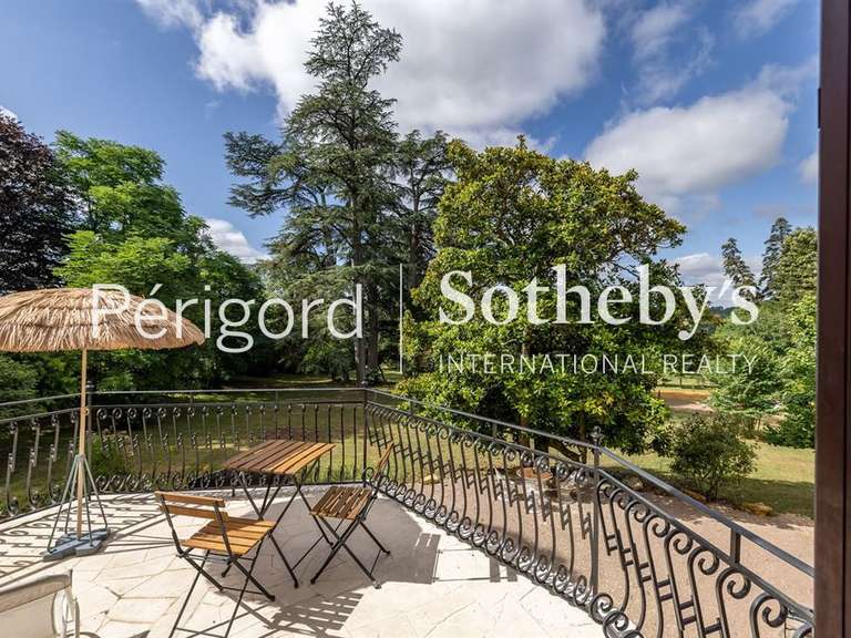 Château Brantôme - 8 chambres - 530m²