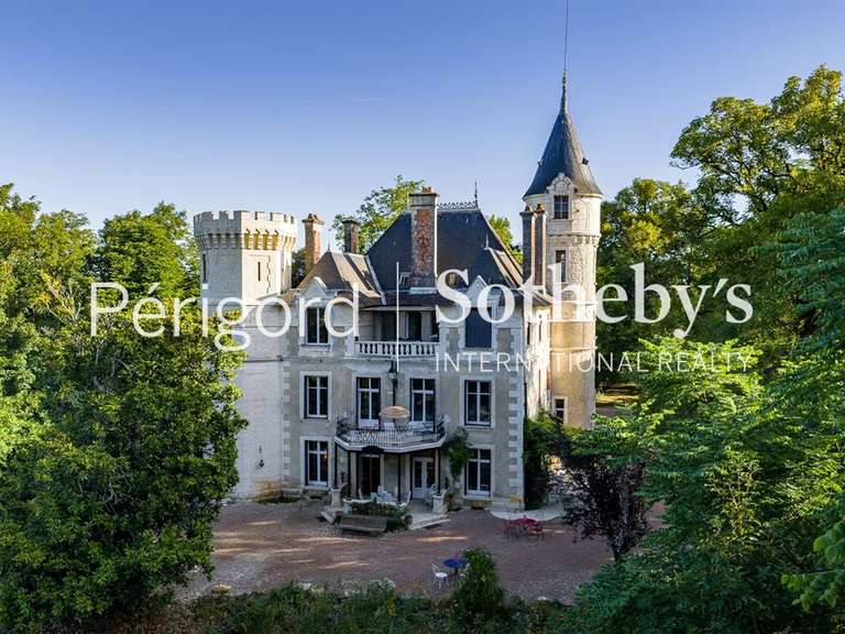 Château Brantôme - 8 chambres - 530m²