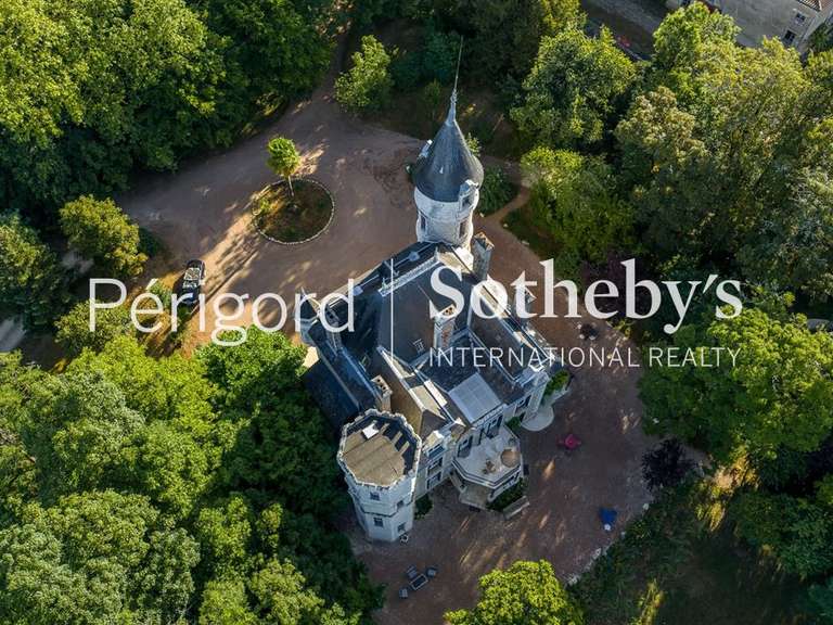 Château Brantôme - 8 chambres - 530m²