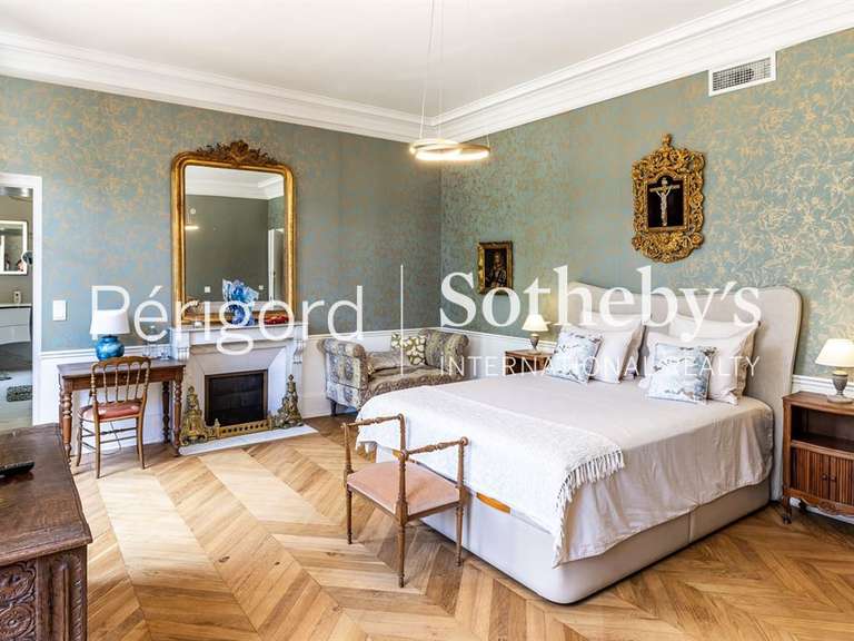 Château Brantôme - 8 chambres - 530m²