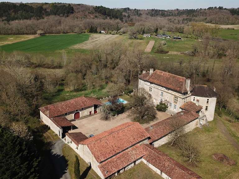 Château Brantôme - 7 chambres - 780m²