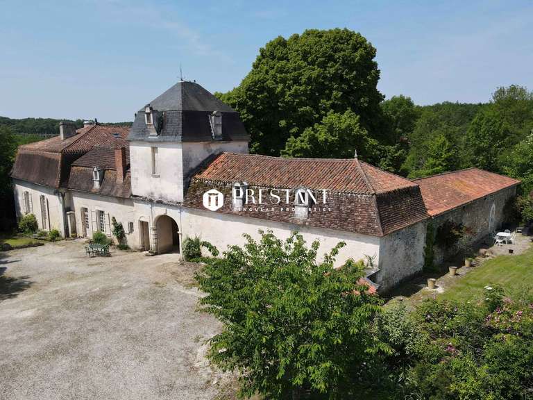 Propriété Brantôme - 6 chambres - 450m²