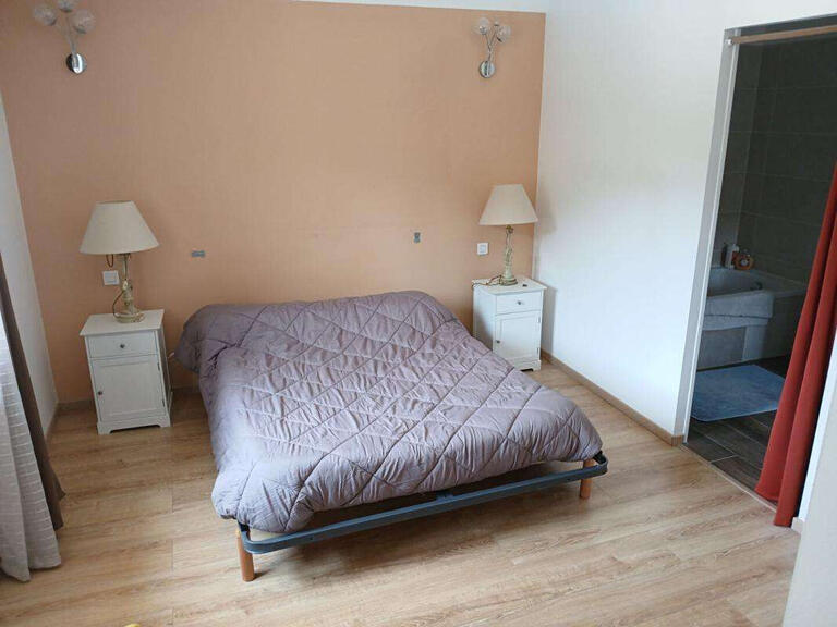 Property Bras - 9 bedrooms
