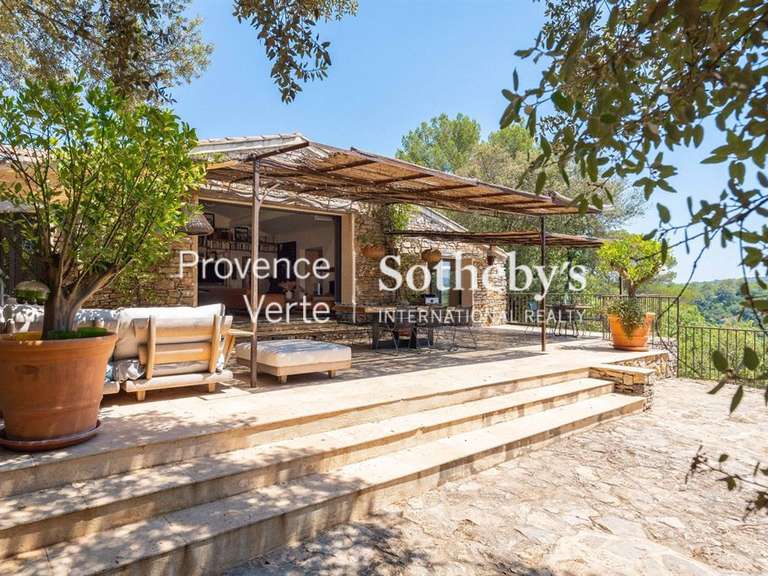 Propriété Bras - 650m²