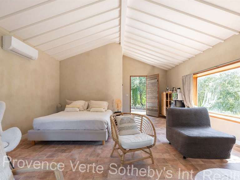 Propriété Bras - 650m²