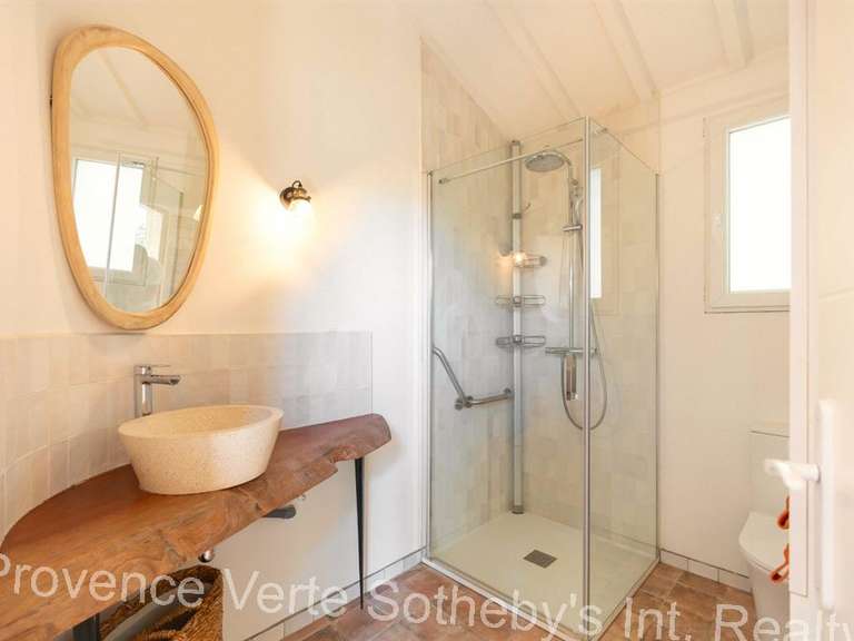 Propriété Bras - 650m²