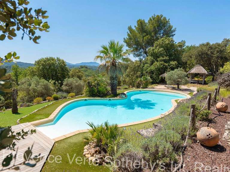 Propriété Bras - 650m²