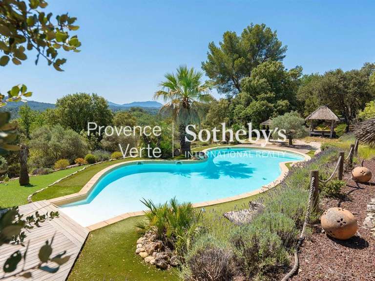 Propriété Bras - 650m²