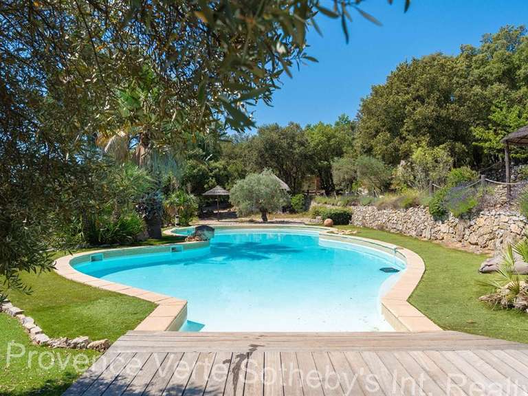 Propriété Bras - 650m²