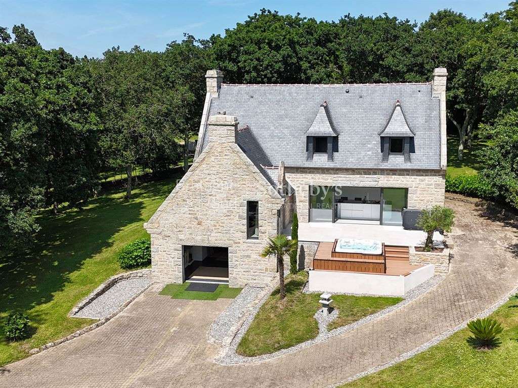 Maison Brélès